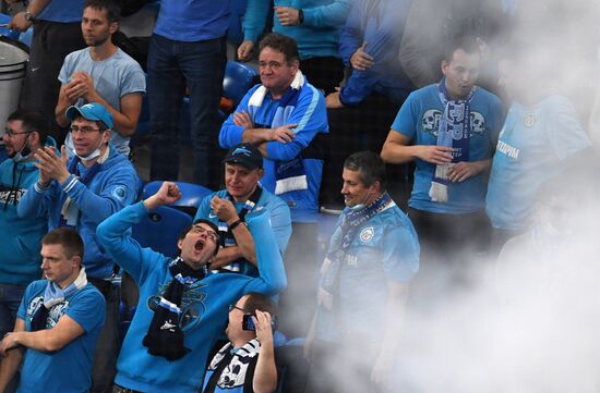 Футбол. РПЛ. Матч "Зенит" - "Крылья Советов"