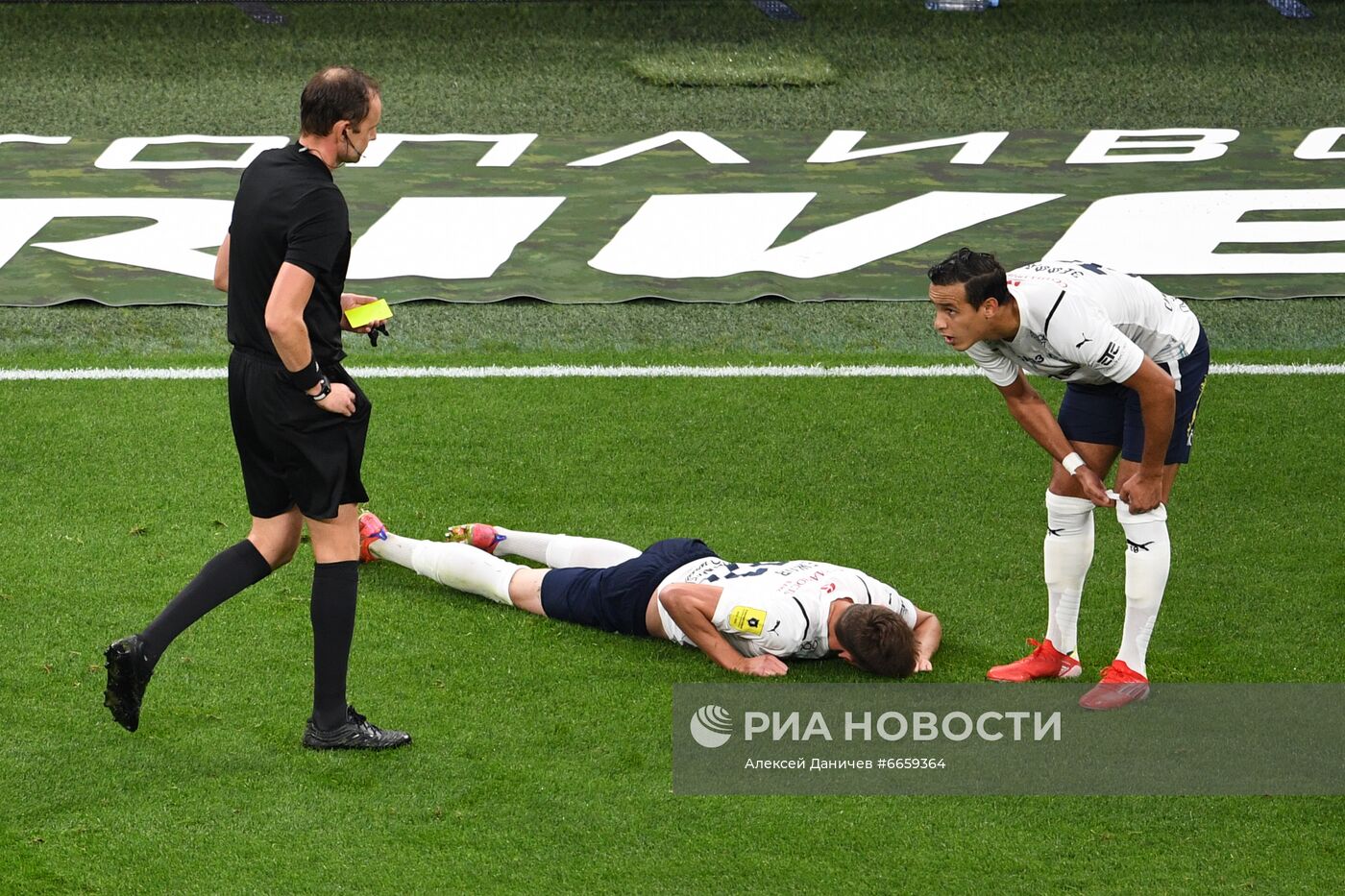 Футбол. РПЛ. Матч "Зенит" - "Крылья Советов"