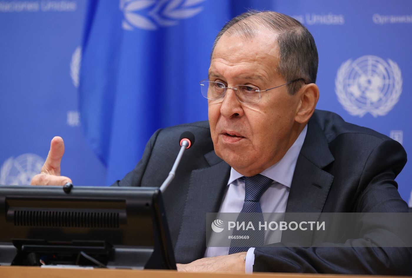 Итоговая пресс-конференция С. Лаврова в Нью-Йорке