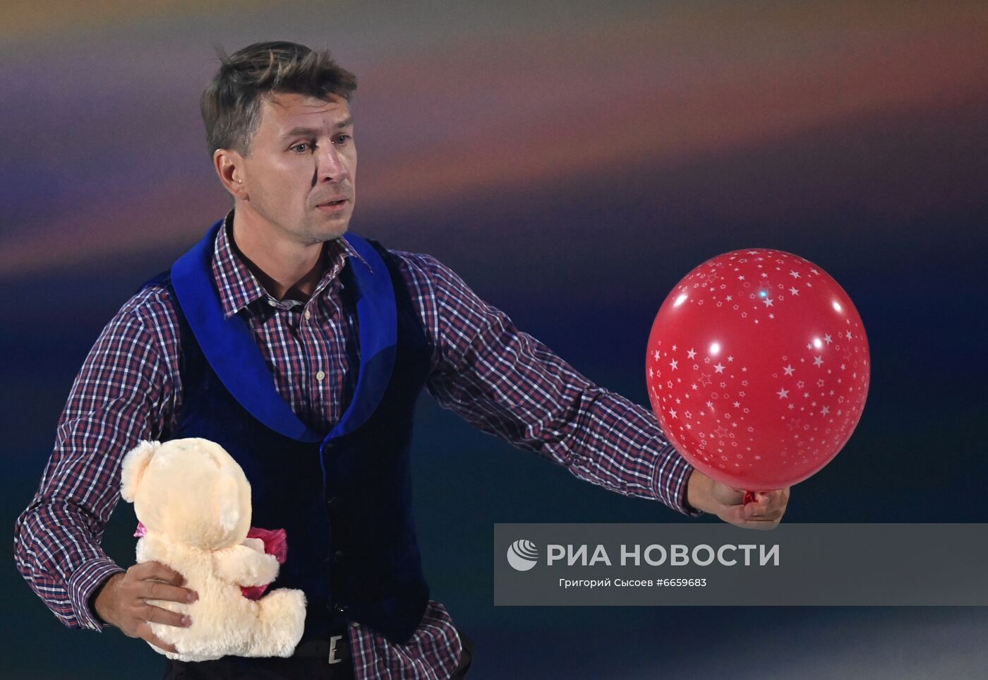 Алексей Ягудин участвует в показательных выступлениях на гала-шоу "Влюбленные в фигурное катание" на "ЦСКА Арене" в Москве. Место: Россия, Москва. Автор: Григорий Сысоев/РИА Новости. Гала-шоу "Влюбленные в фигурное катание"