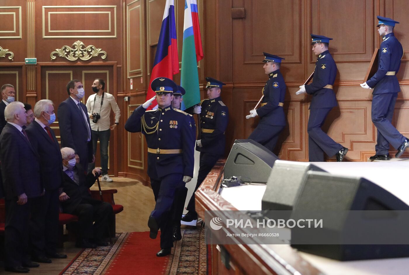 Инаугурация победившего на выборах губернатора Белгородской области В. Гладкова