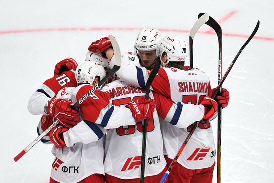 Хоккей. КХЛ. Матч "Авангард" - "Локомотив"