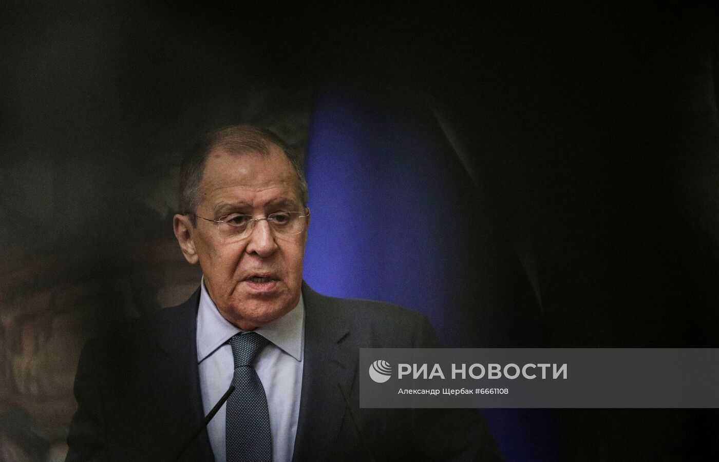 Встреча глав МИД РФ и Вьетнама С. Лаврова и Б. Шона