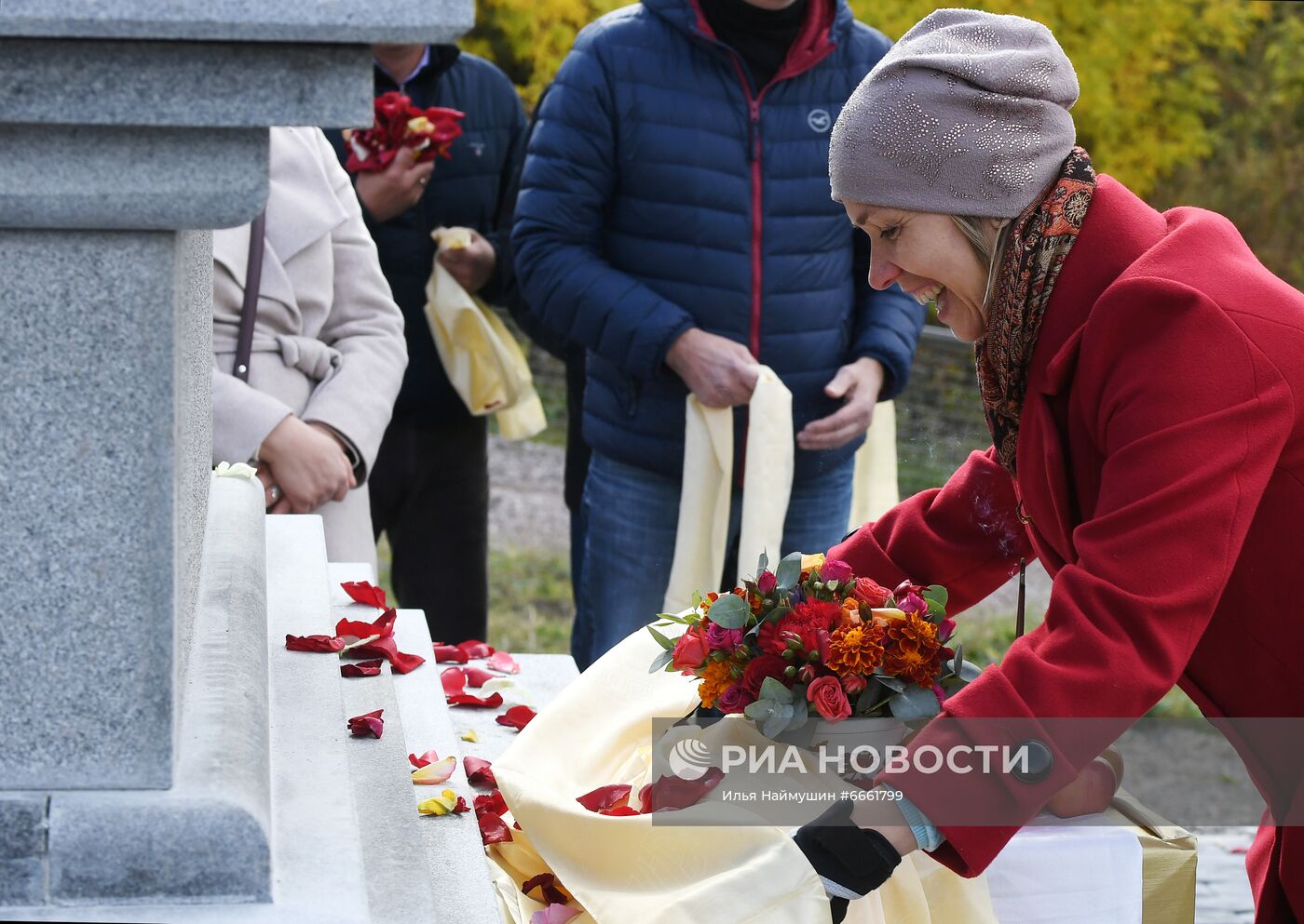 Открытие статуи Будды в Красноярском буддийском центре