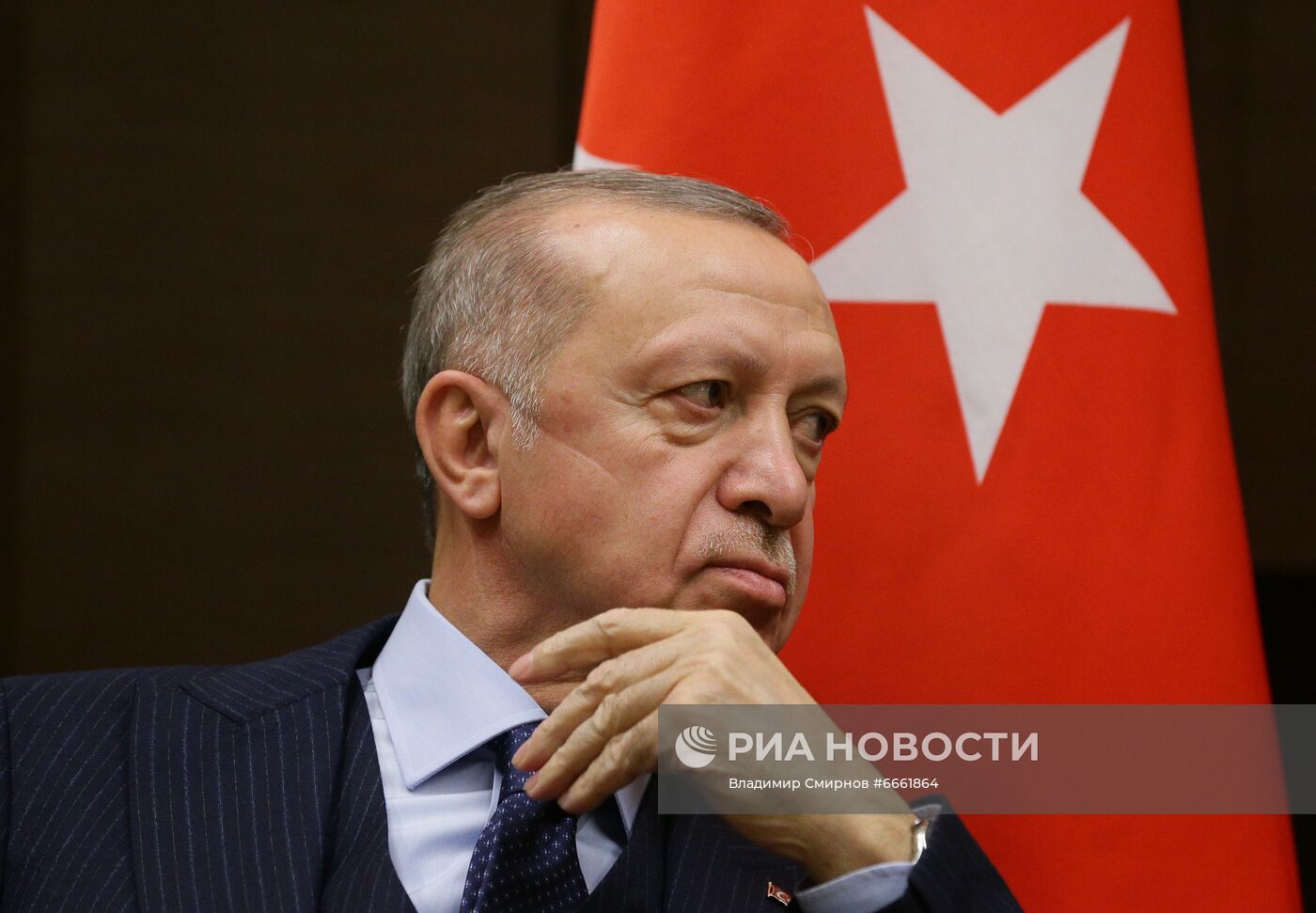 Президент РФ В. Путин провел переговоры с президентом Турции Р. Эрдоганом