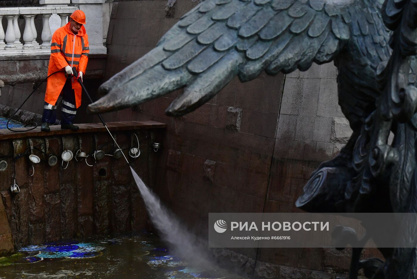 Сезон работы фонтанов в Москве завершится 1 октября