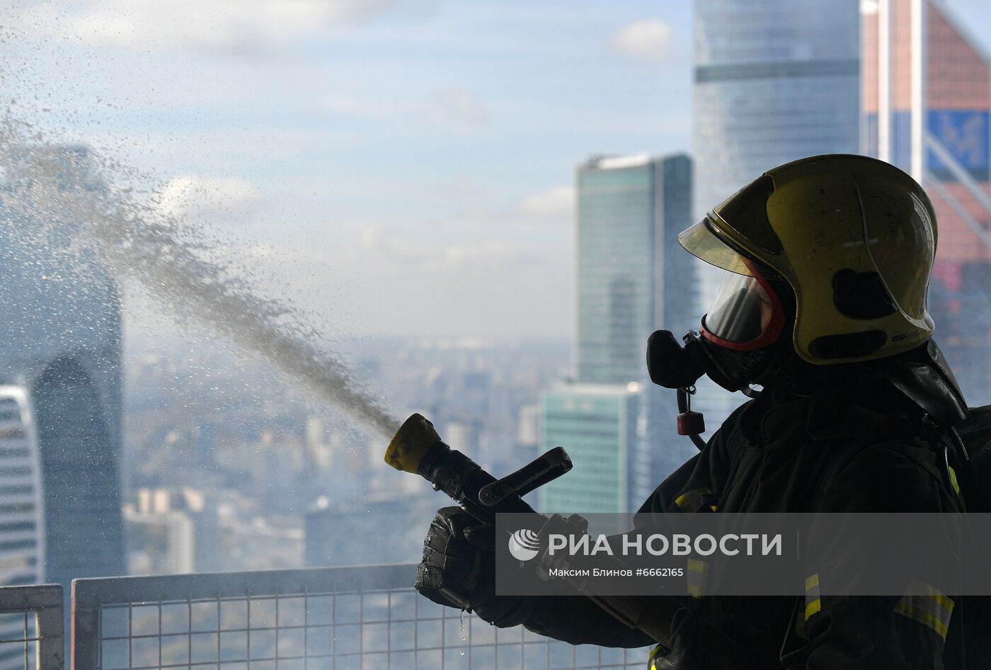 Пожарно-тактические учения в комплексе "Москва-Сити"