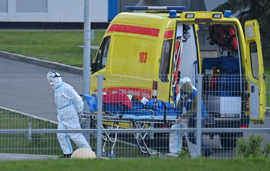 Карантинный центр в Коммунарке во время пандемии коронавируса COVID-19