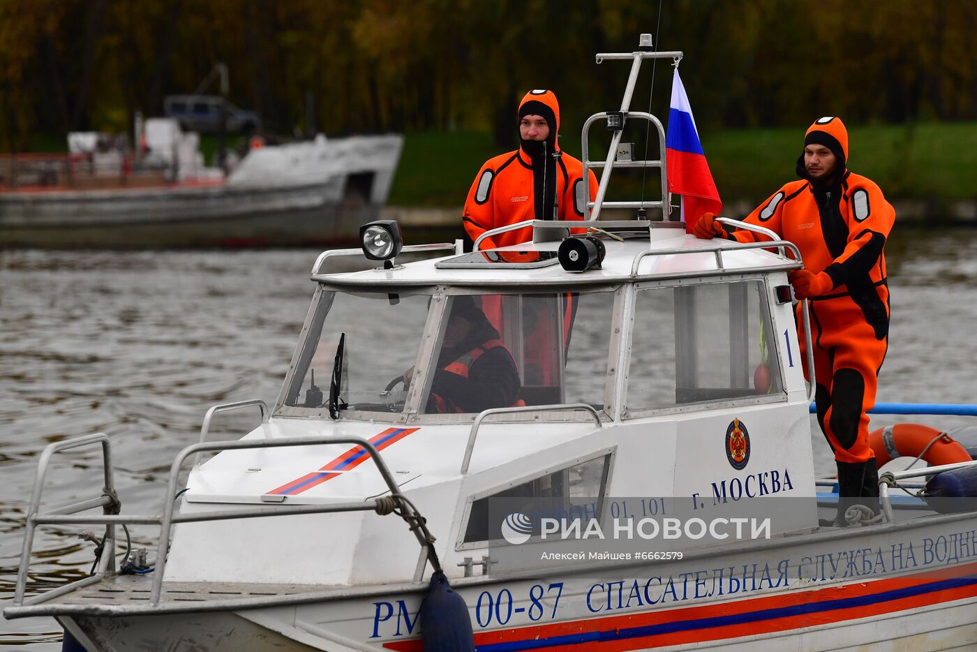 Учения по ликвидации последствий столкновения судна с насосной станцией 