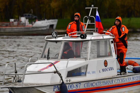 Учения по ликвидации последствий столкновения судна с насосной станцией 