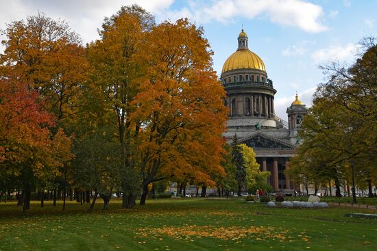 Исаакиевский собор в Санкт-Петербурге, где пройдет венчание потомка династии Романовых