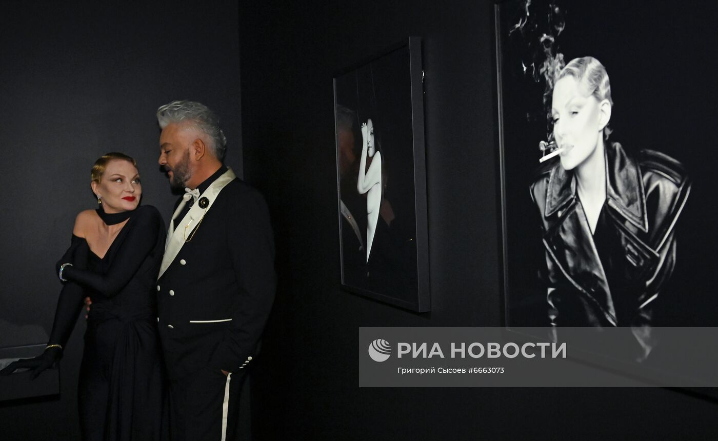 Вернисаж выставки "Северный ветер. Проект Ренаты Литвиновой и Гоши Рубчинского"