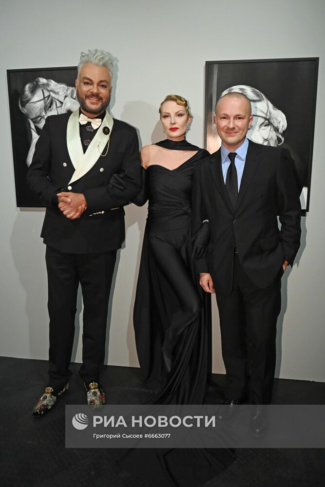 Вернисаж выставки "Северный ветер. Проект Ренаты Литвиновой и Гоши Рубчинского"