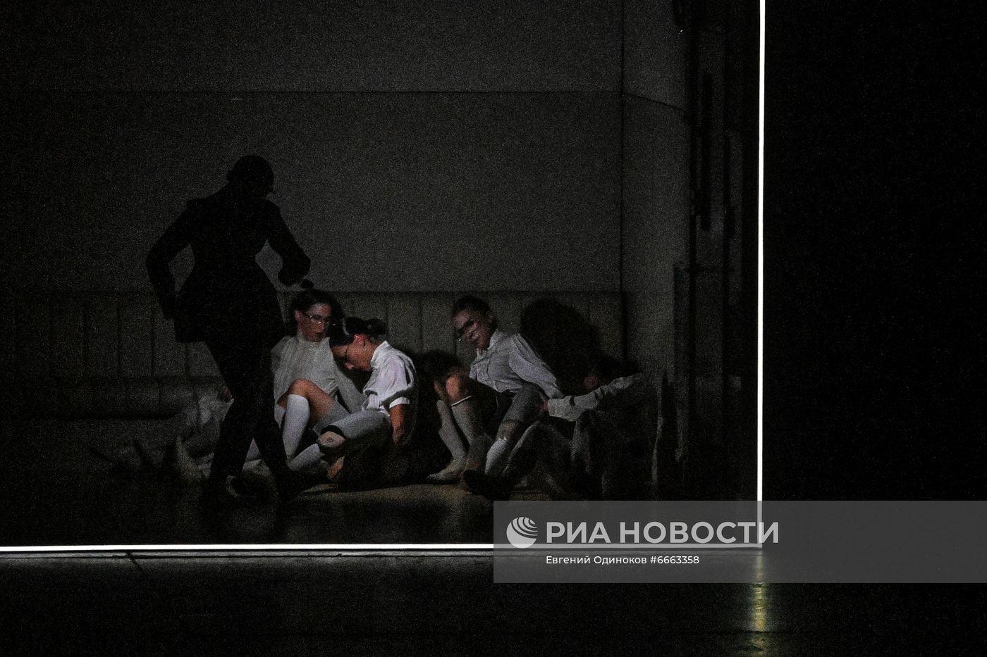 Спектакль "Pasionaria" в рамках фестиваля "Context. Diana Vishneva"