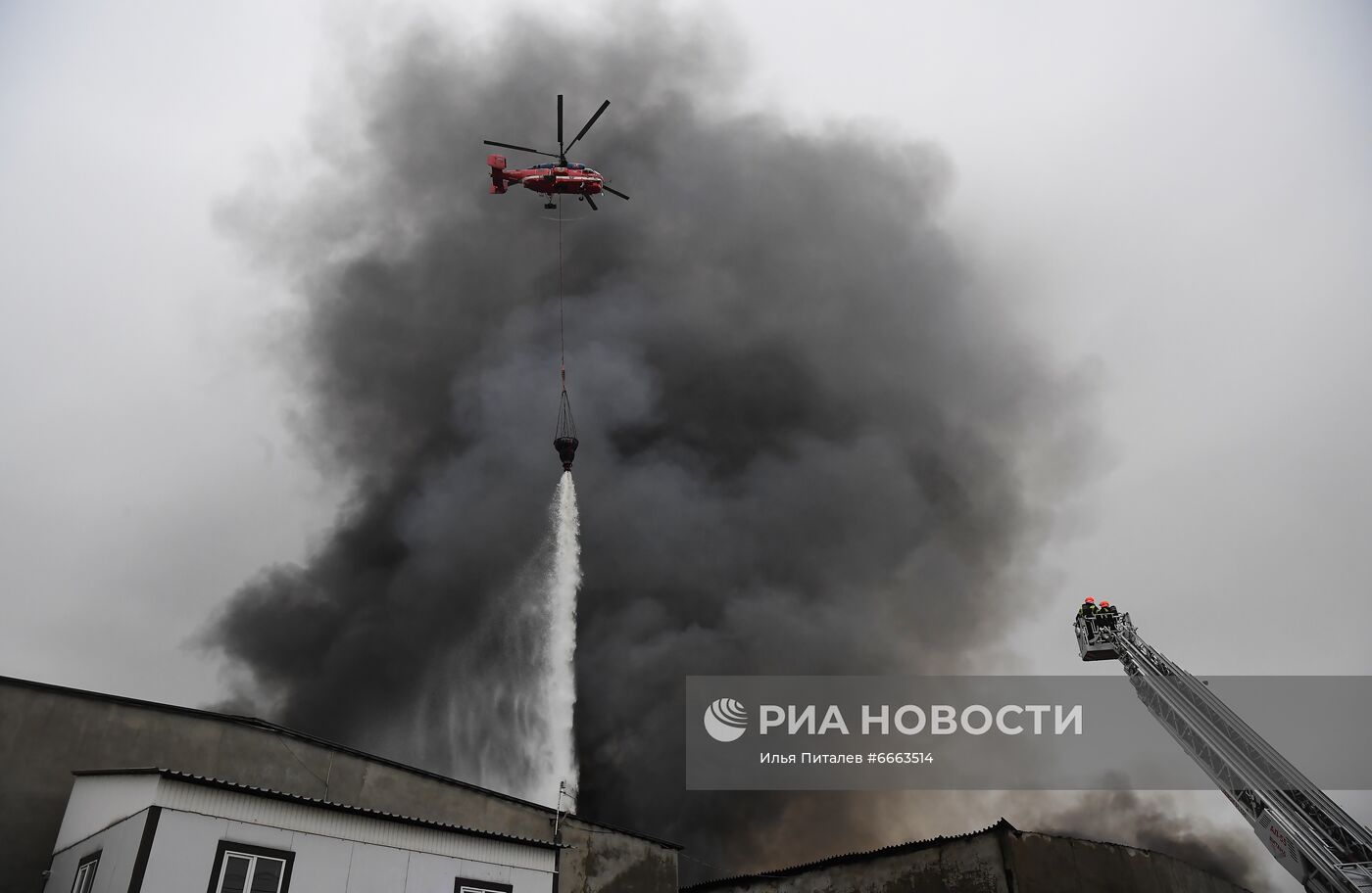 Пожар на складе в Новой Москве