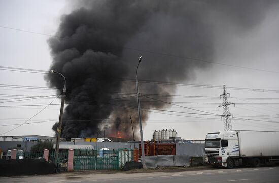 Пожар на складе в Новой Москве