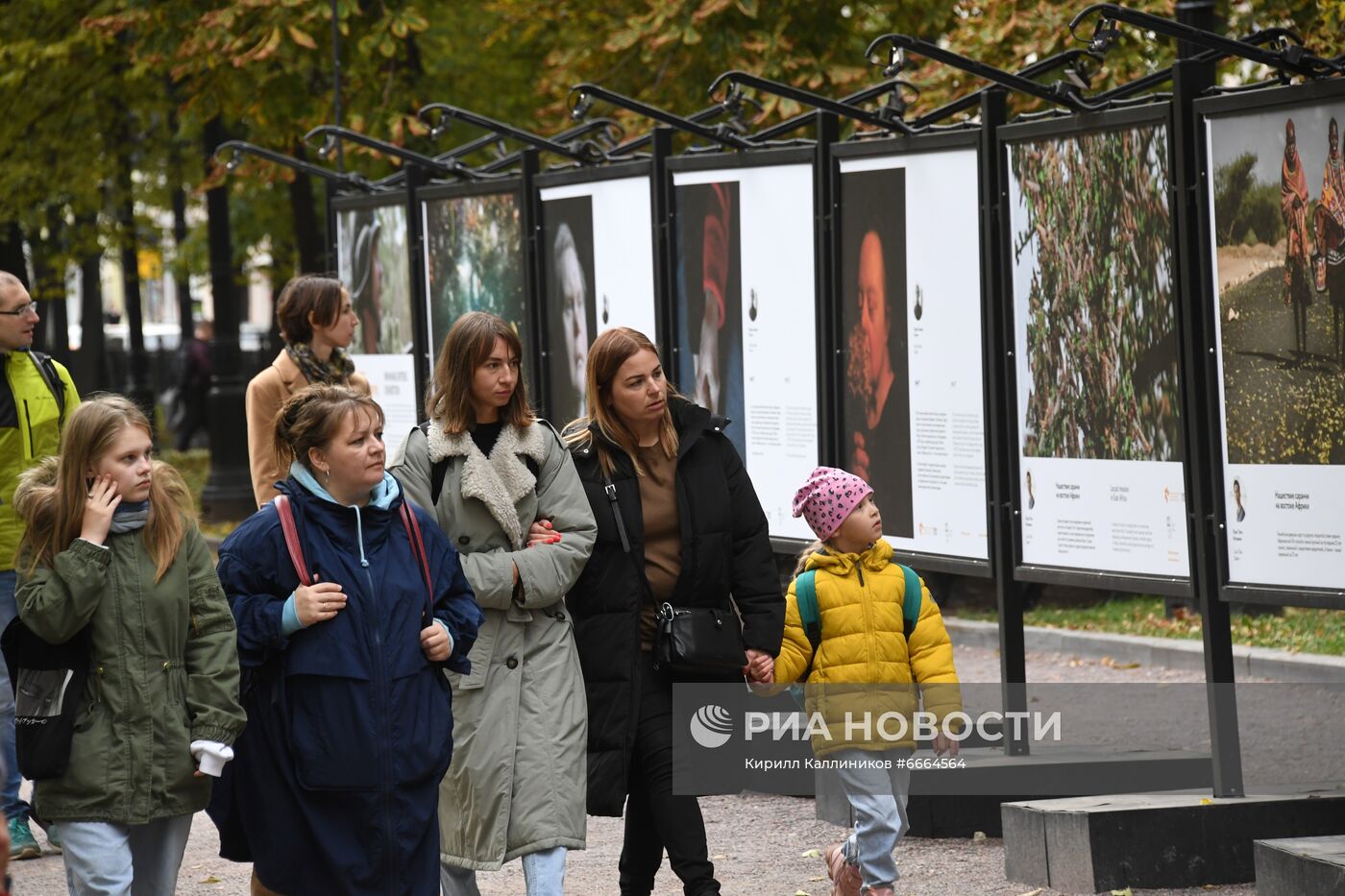 Выставка финалистов фотоконкурса им. А. Стенина
