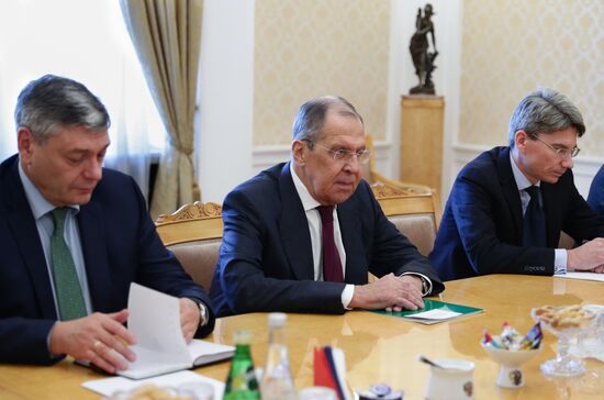 Встреча главы МИД РФ С. Лаврова и председателя Национального собрания Армении А. Симоняна