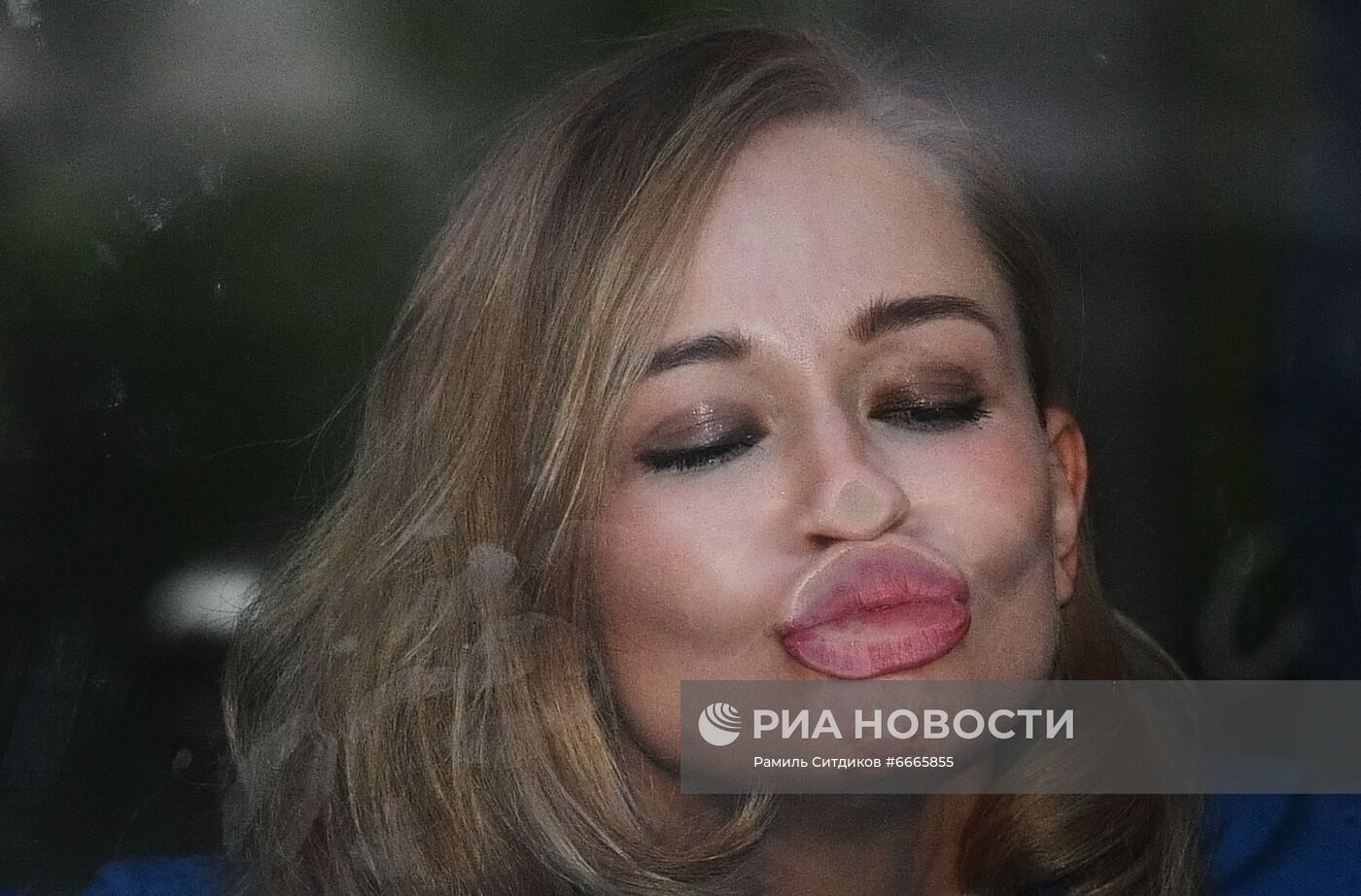 Подготовка к старту ТПК "Союз МС-19" со съемочной группой фильма "Вызов"