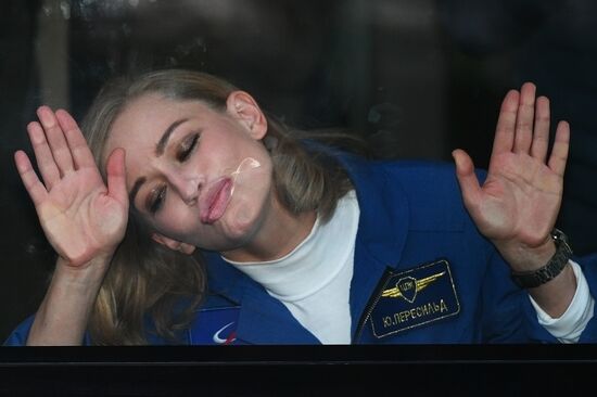 Подготовка к старту ТПК "Союз МС-19" со съемочной группой фильма "Вызов"