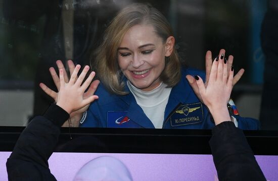 Подготовка к старту ТПК "Союз МС-19" со съемочной группой фильма "Вызов"