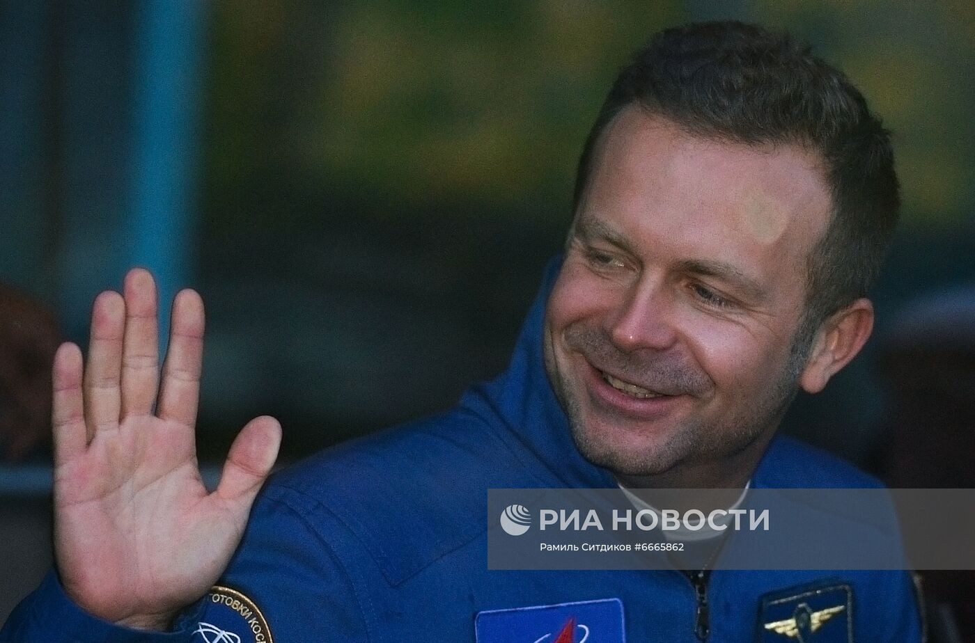 Подготовка к старту ТПК "Союз МС-19" со съемочной группой фильма "Вызов"