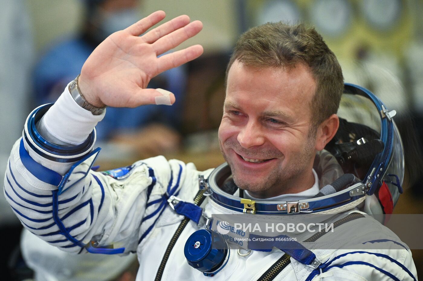 Подготовка к старту ТПК "Союз МС-19" со съемочной группой фильма "Вызов"