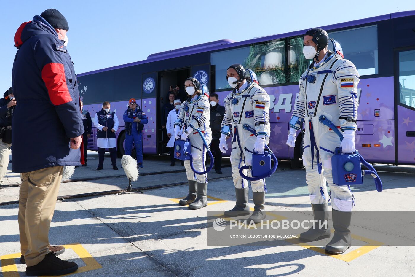 Старт ТПК "Союз МС-19" со съемочной группой фильма "Вызов"