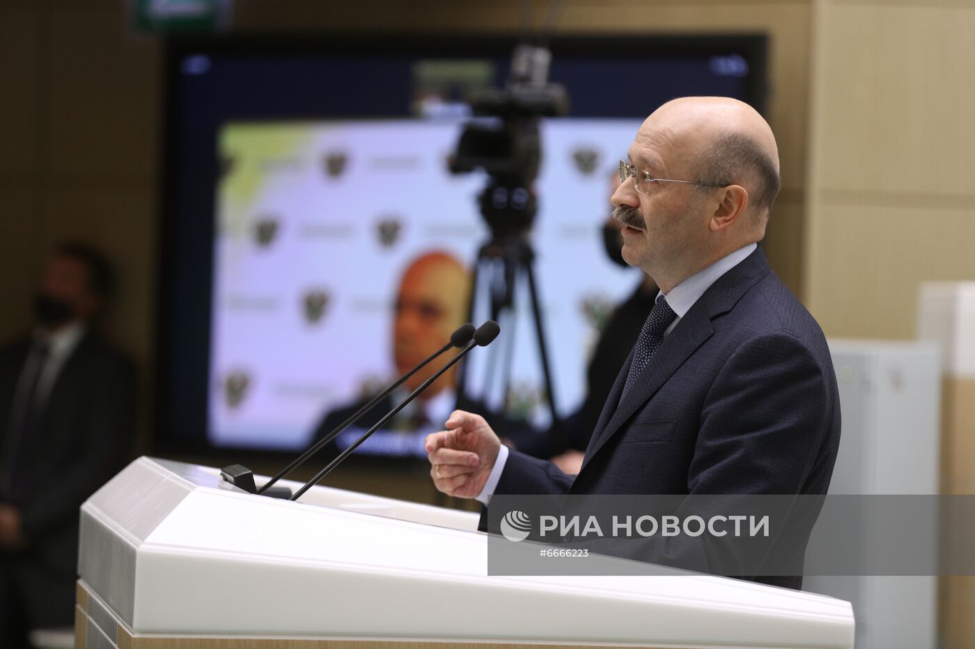 Парламентские слушания в Совете Федерации по проекту федерального бюджета на 2022-2024 годы