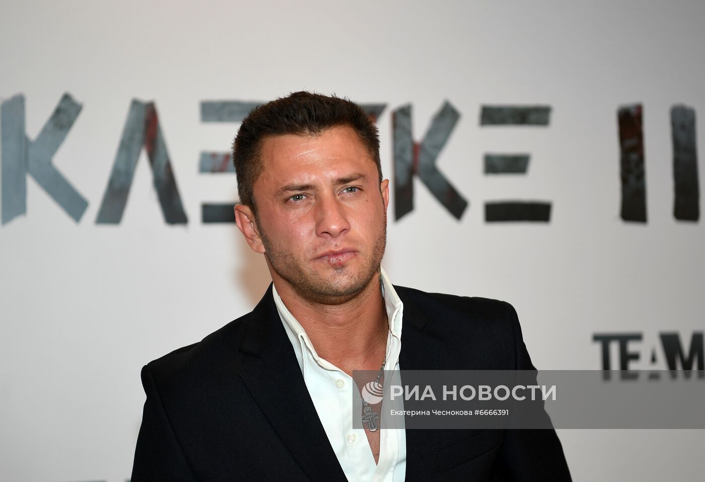 Премьера сериала "В клетке 2. Бой продолжается"