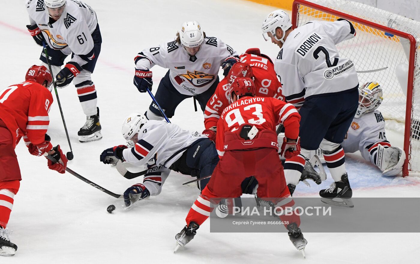 Хоккей. КХЛ. Матч "Спартак" – "Металлург"