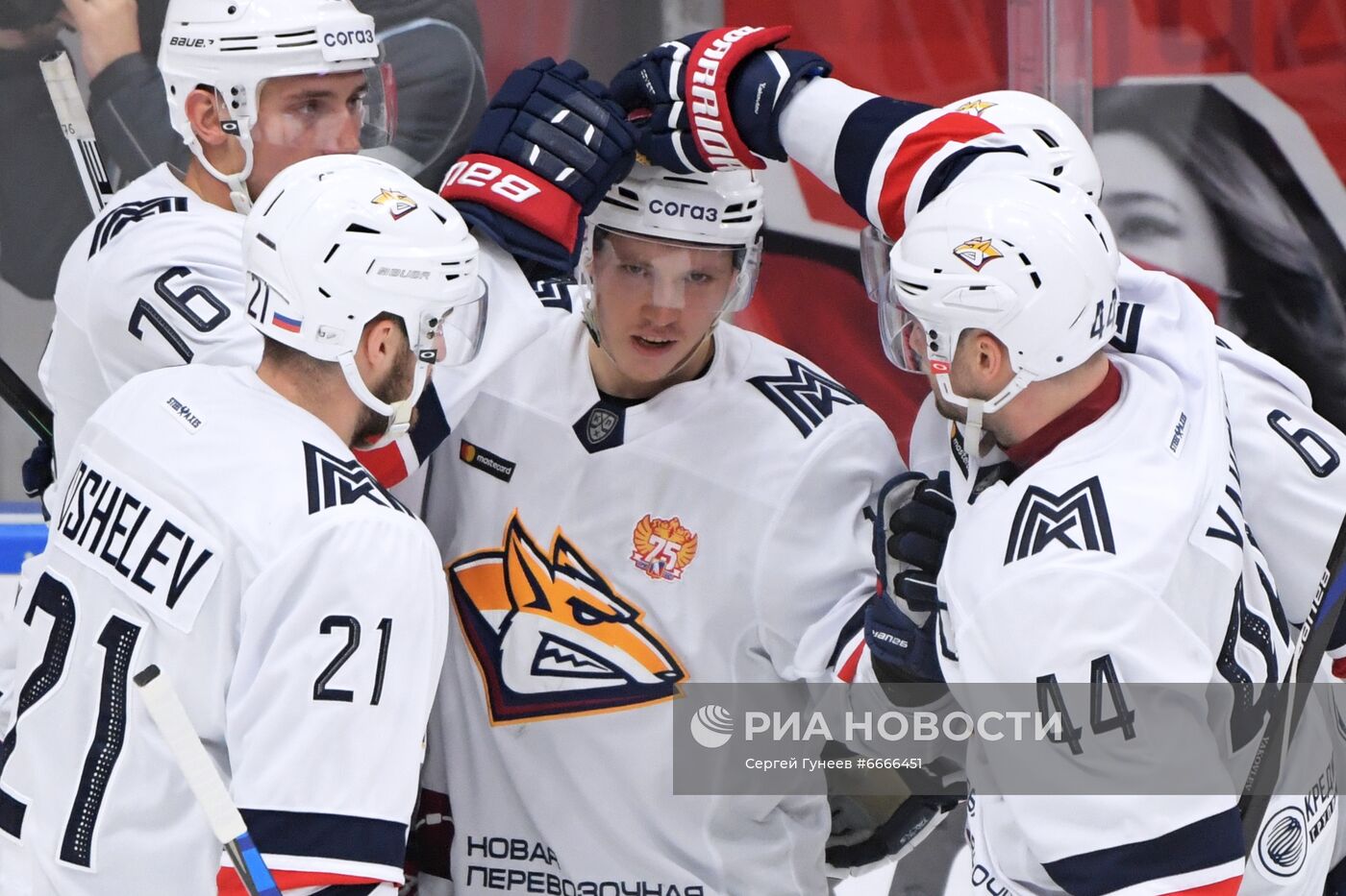 Хоккей. КХЛ. Матч "Спартак" – "Металлург"