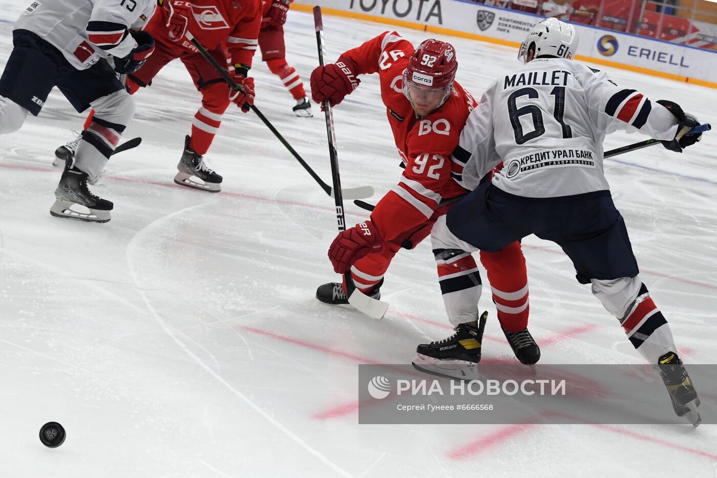Хоккей. КХЛ. Матч "Спартак" – "Металлург"
