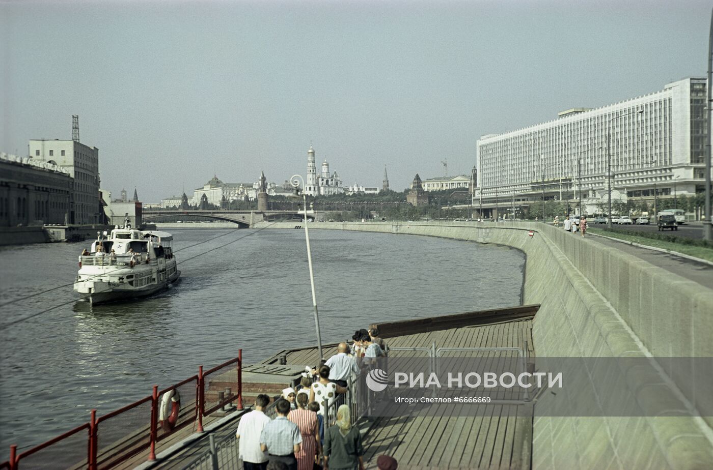 Речной причал на Москворецкой набережной | РИА Новости Медиабанк