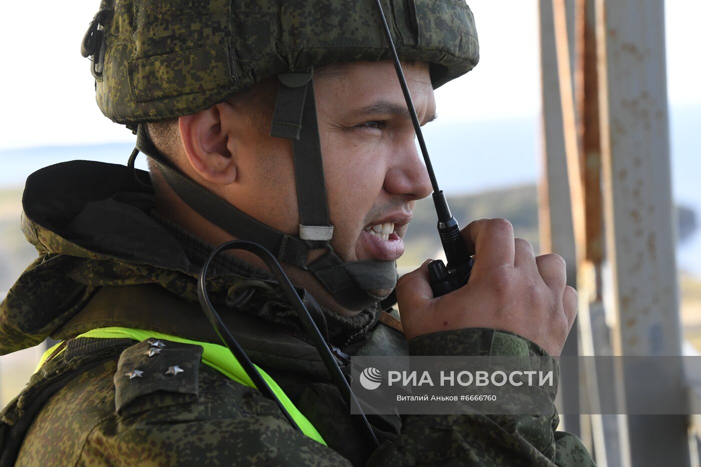 Радиостанция новости. Украина радиостанции военные. Учения ТОФ Восток-2008 полигон Клерк.