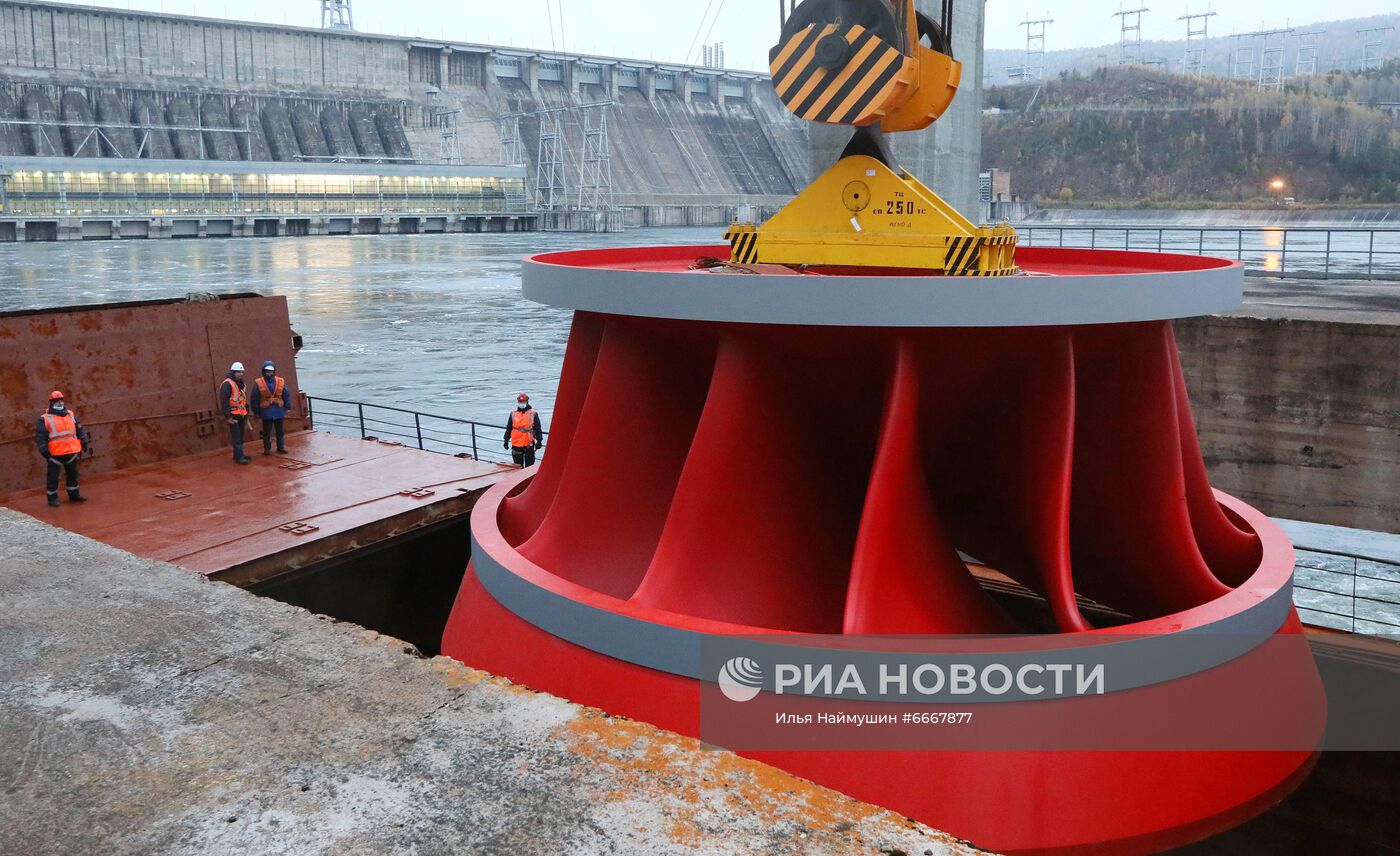 Прибытие новых колес на Красноярскую ГЭС
