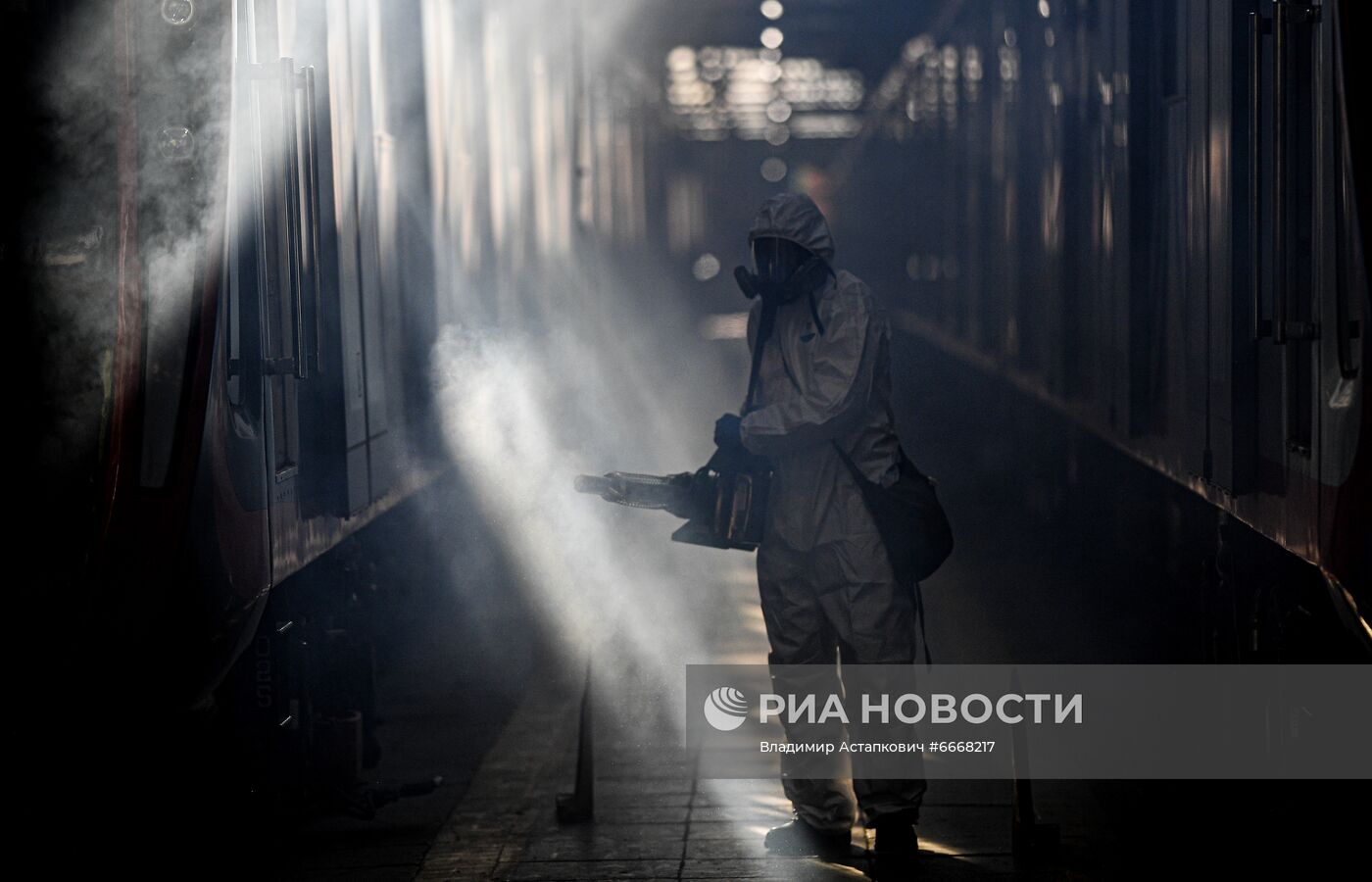 Дезинфекция вагонов Московского метрополитена