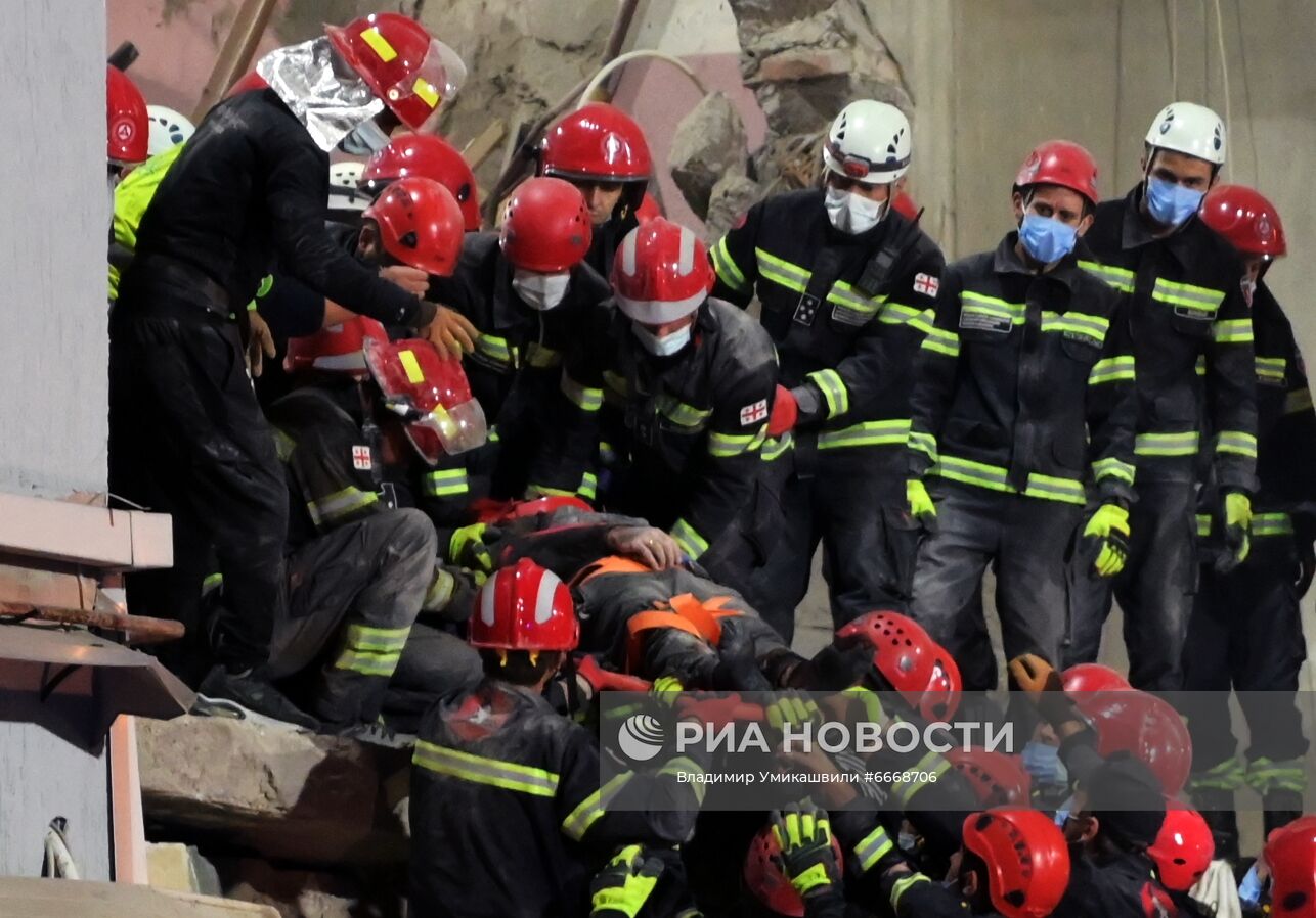 Обрушение части жилого дома в Батуми | РИА Новости Медиабанк