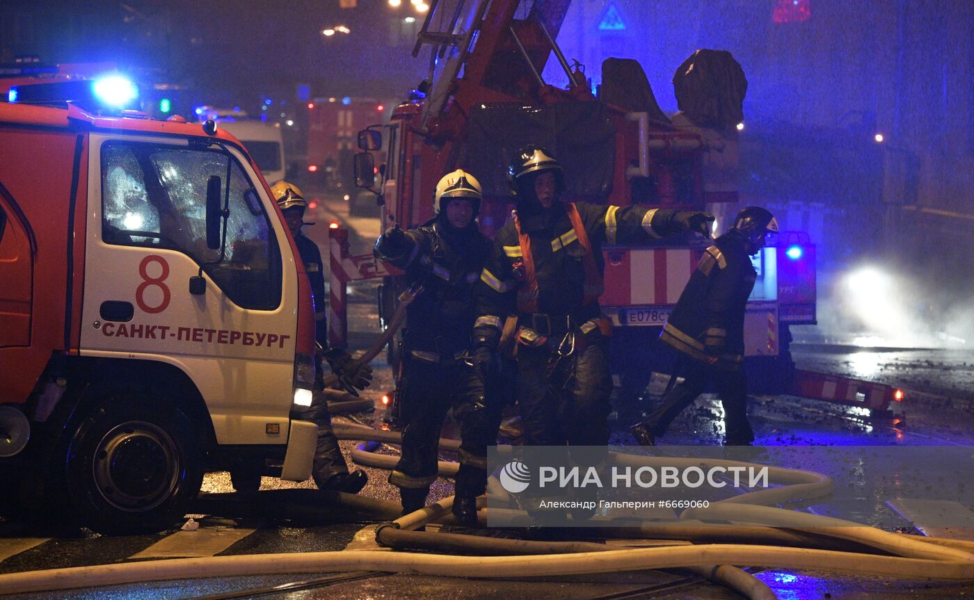 Пожар в жилом доме в Санкт-Петербурге