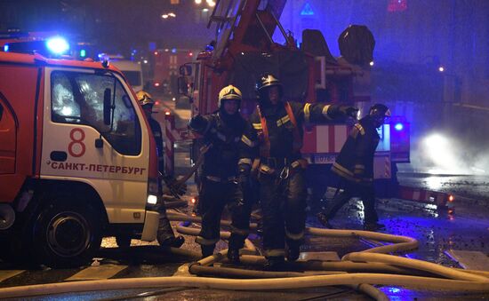 Пожар в жилом доме в Санкт-Петербурге
