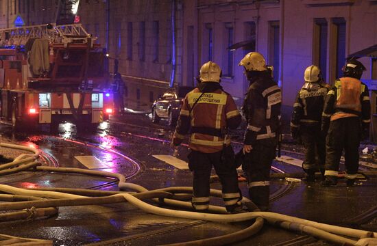Пожар в жилом доме в Санкт-Петербурге