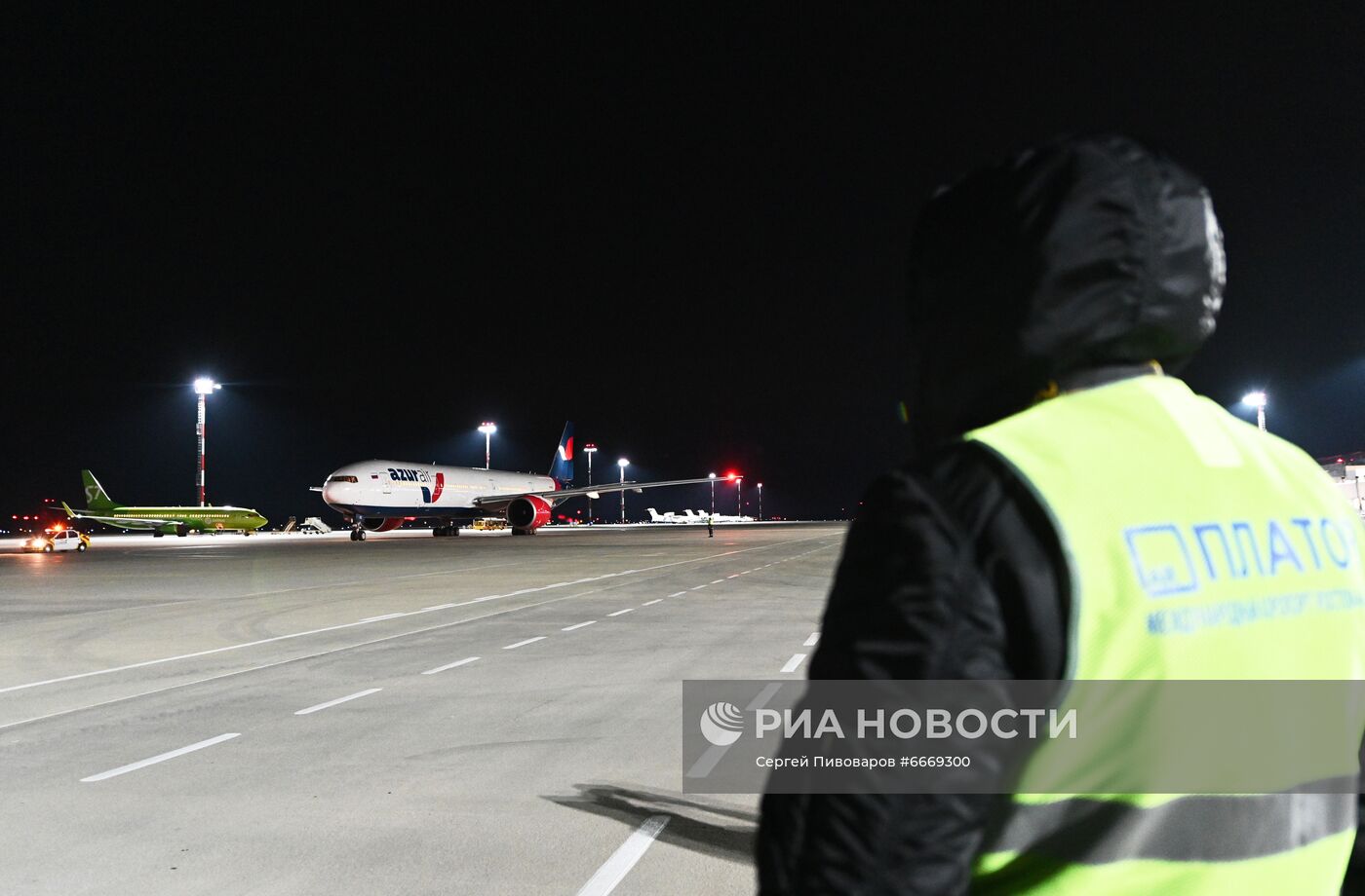 Работа аэропорта Платов в Ростове-на-Дону