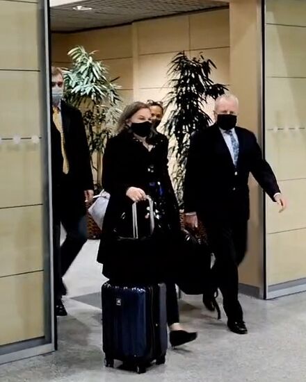 Замгоссекретаря США В. Нуланд прибыла в Москву с рабочим визитом