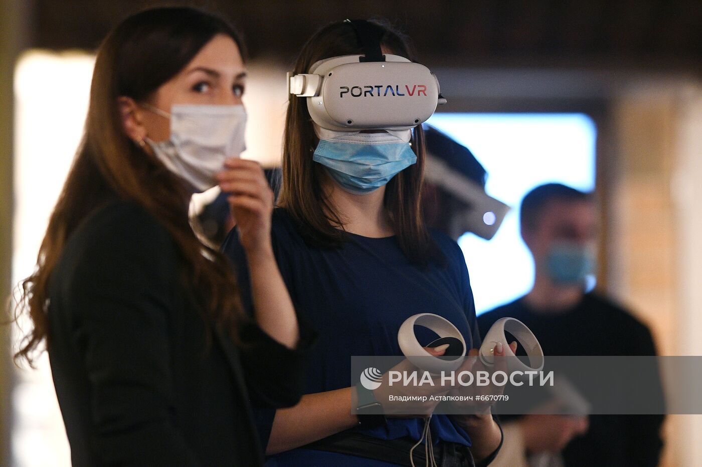 Премьера проекта "VR-расследование: Преступления главных нацистов Рейха против человечества" в МХАТ им. М. Горького