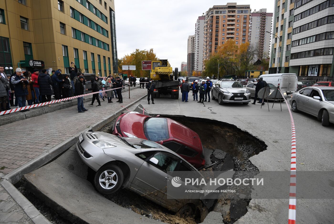 Авария на теплотрассе в Новосибирске