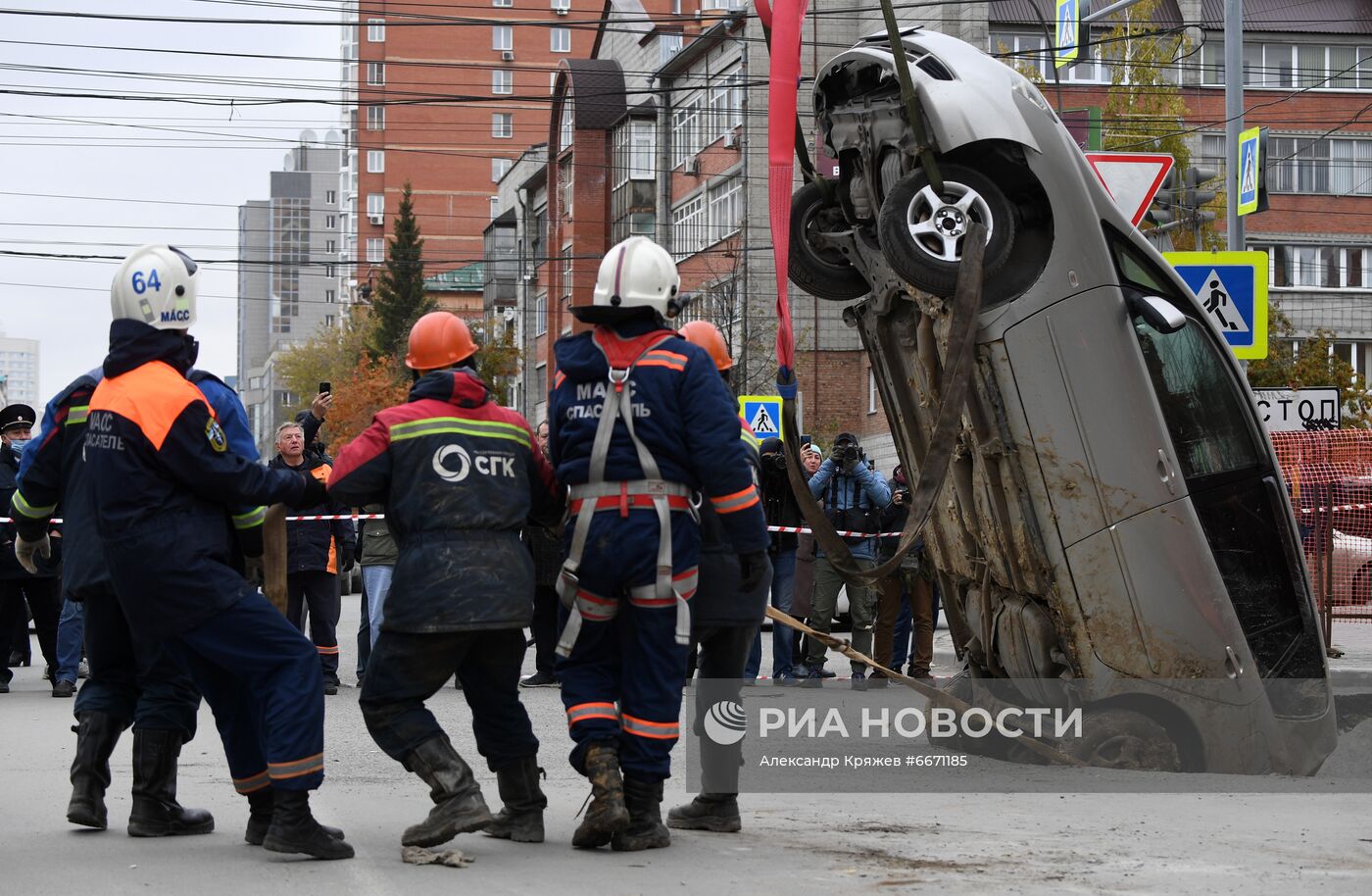 Авария на теплотрассе в Новосибирске