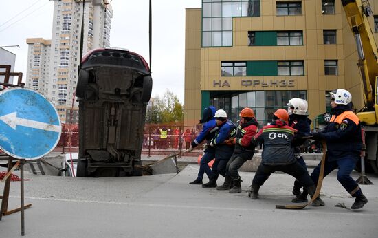 Авария на теплотрассе в Новосибирске