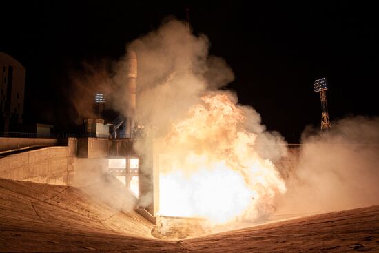 Пуск РН "Союз-2.1б" с разгонным блоком "Фрегат" и космическими аппаратами