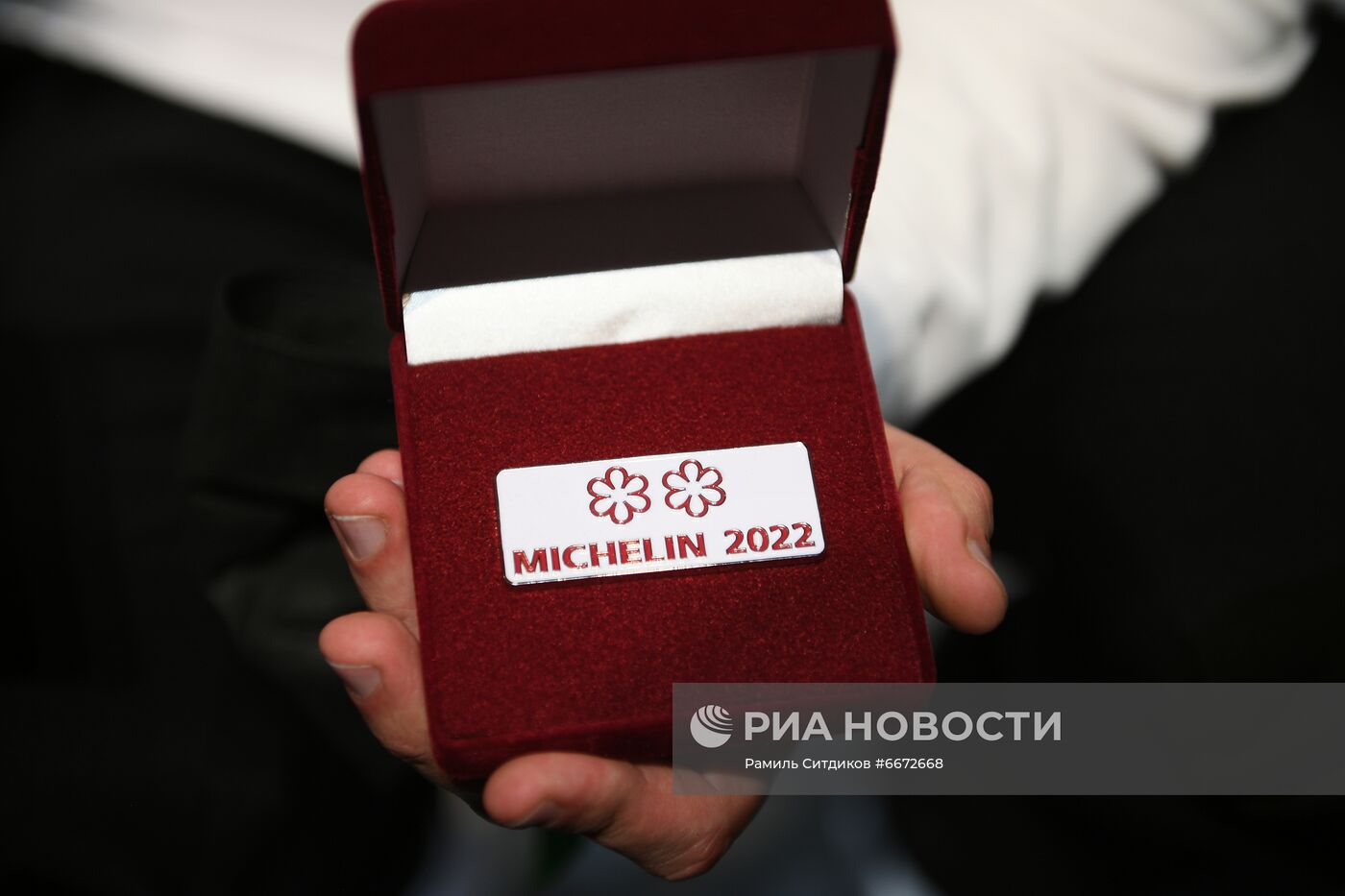 Церемония вручения звезд Michelin московским ресторанам