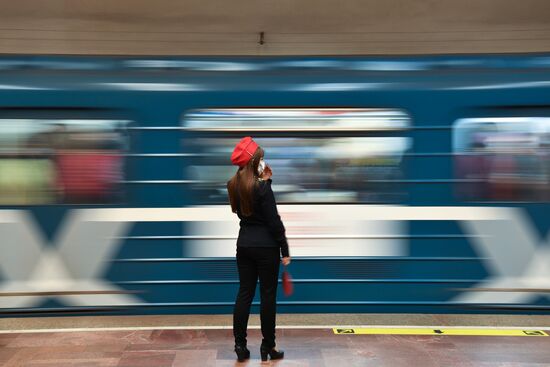 Рейд по соблюдению масочного режима в Новосибирском метрополитене